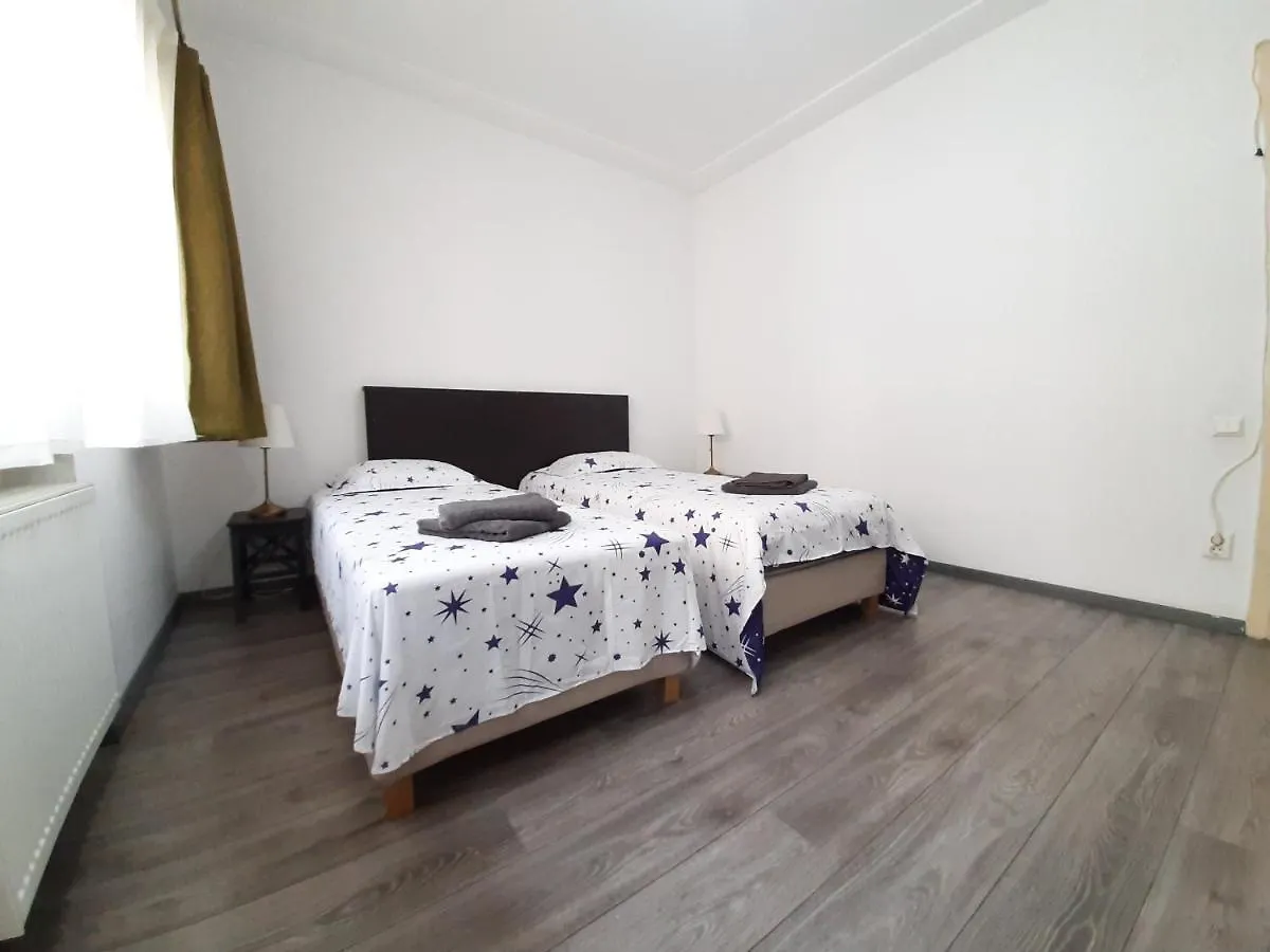 Four Rooms Apartment Central Bucharest Romania